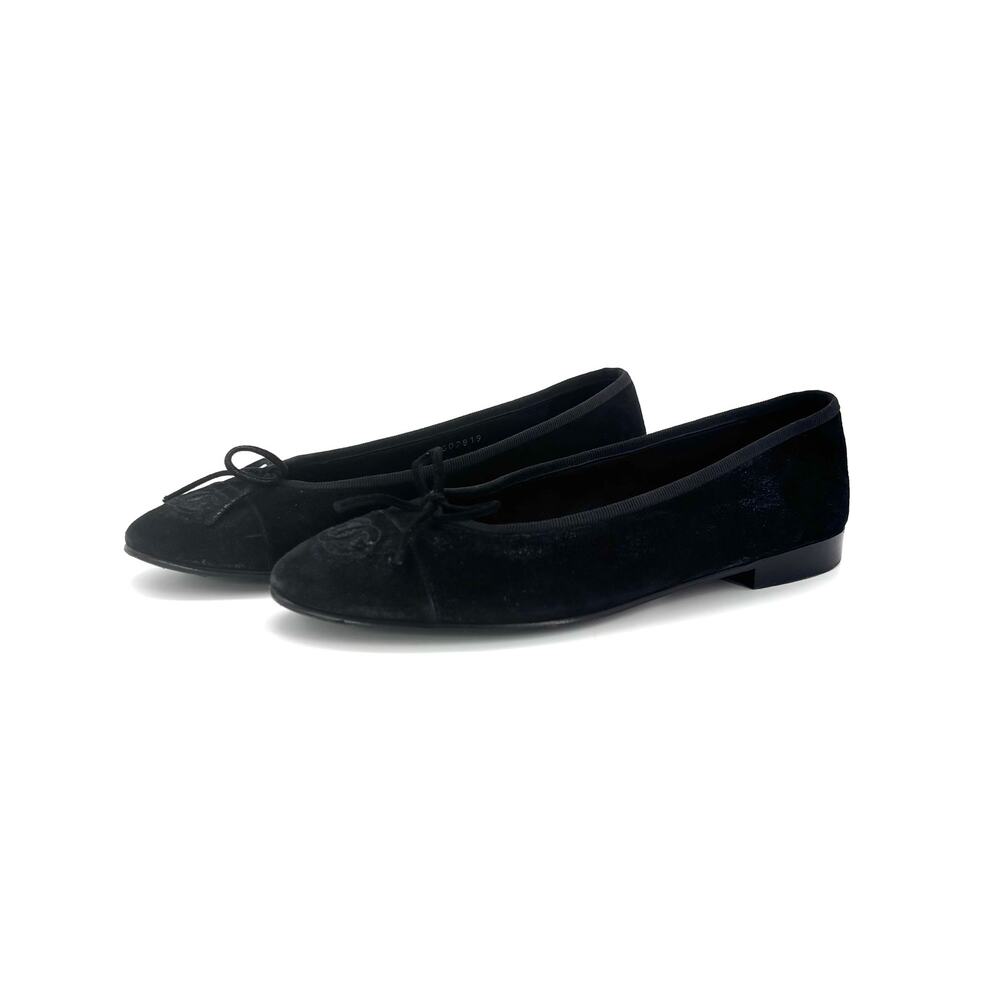 Chanel CC Logo Bow Black Suede Cap Toe Ballerina Flats 37.5